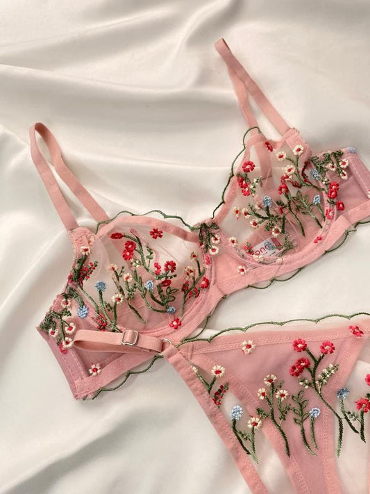ENSEMBLE SOUTIEN-GORGE ET SLIP ROSE