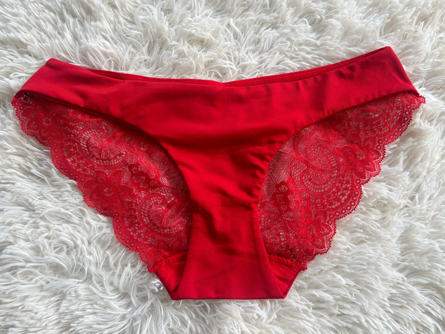 SLIP PETITE TAILLE ROUGE